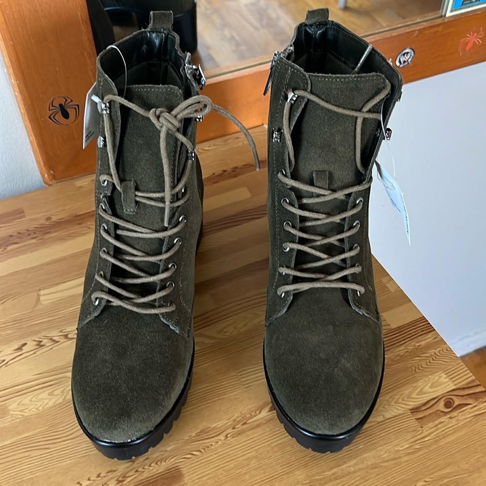 Anne Klein "Ablaze" water-resistant dark olive suede ankle booties . Size 7.5